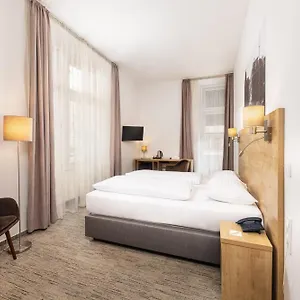 Ring 3*, Budapest Ungarn